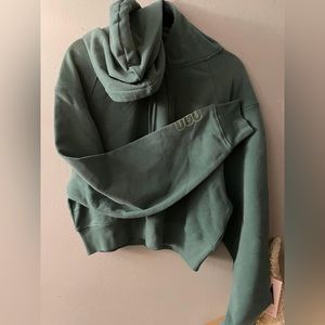Ugg - green crop sweatshirt